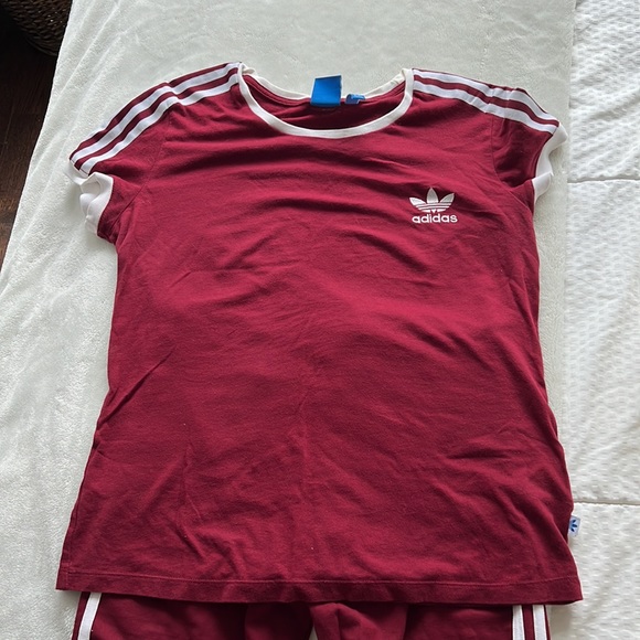 Adidas originals leggings and t-shirt set - Picture 2 of 3